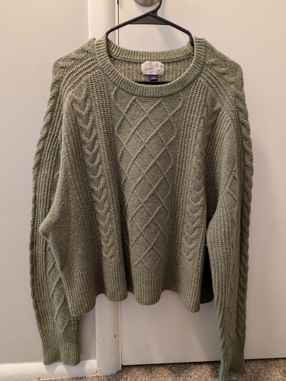 Universal Thread Olive Green Cable Knit Crewneck Sweater